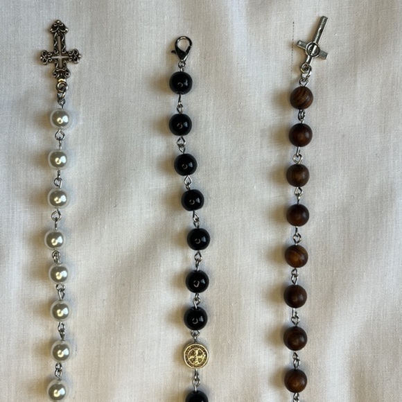 Set of 3 Beautifully Crafted Rosary Prayer Bracelets - Fits M/L‎ Wrist - Picture 3 of 6